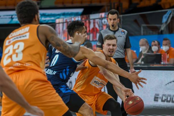 术和强大的 术和强大的